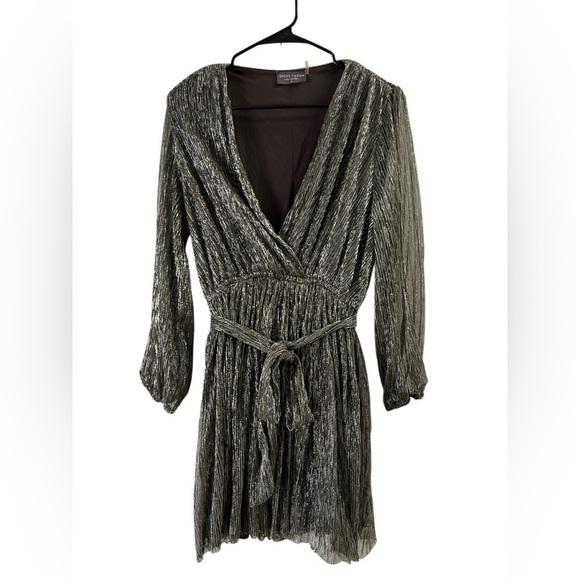 Dress forum black long sleeve shimmery mini dress - Picture 3 of 6